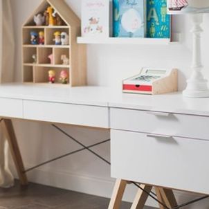  Minimalistyczne biurka do zadań specjalnych