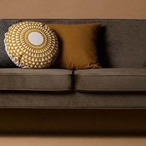 Aksamitna sofa w Twoim salonie