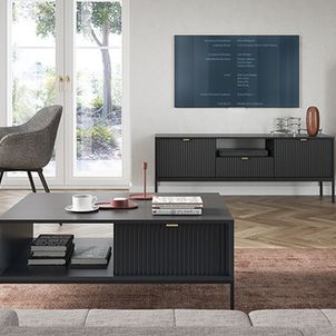 Jak ukryć kabel od TV? Kilka praktycznych sposobów, jak ukryć kable bez kucia ścian