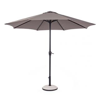 Parasol Kalife Taupe to klasyczny parasol na ogród oraz taras, który da nam schronienie w upalne dni. Aluminiowy drążek  posiada średnicę ø46/48mm.  8...