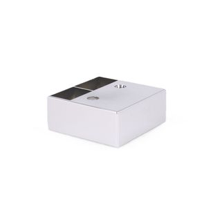 Nóżka kwadratowa 6435 - chrom połysk / wys. 2.5 cm     Stopka do mebli w kolorze połyskującego chromu będzie znakomitym rozwiązaniem do praktycznie...