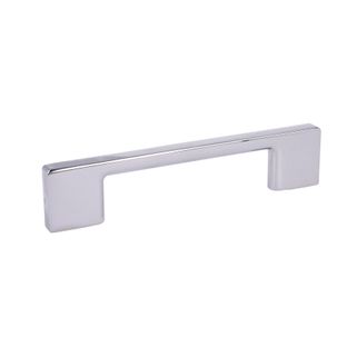 Uchwyt UN73 - chrom połysk / rozstaw 96 mm   Wymiary: - długość całkowita: 130 mm - rozstaw otworów: 96 mm   Materiał: metal   Kolor pokrycia: chrom...