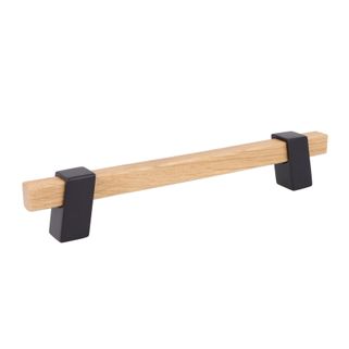 Uchwyt Z324 - drewno, czarny metal / rozstaw 160 mm   Wymiary: - długość: 214 mm - rozstaw otworów: 160 mm   Materiał:  - drewno  - metal   Kolor...