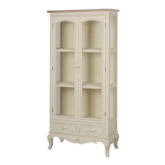 Witryna szklana wykonana z drewna egzotycznego wykończona prowansalskim motywem.   Wymiary: - szerokość: 76 cm - głębokość: 35 cm - wysokość: 156 cm...