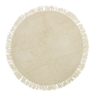 Dywan okrągły LENEA 110 cm - kremowy Wymiary: - średnica: 110 cm Materiał: - 70% wełna - 30% bawełna Kolor: kremowy Waga: 1,6 kg