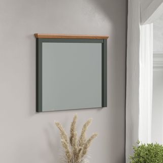 Wymiary: - szerokość: 77 cm - głębokość: 6 cm - wysokość: 68 cm   Materiał:  - korpus: laminat ciemnozielony - front: szkło - górny blat i ścianka...