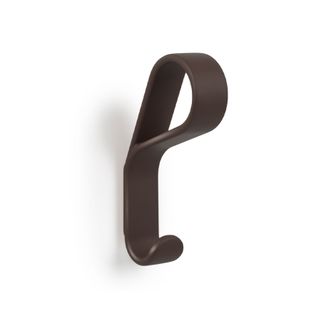 Wieszak ścienny BELT 7039 - brąz mokka Jak sugeruje nazwa, wieszaki Belt są inspirowane charakterystyczną sylwetką o zaokrąglonym wykończeniu, typowym...