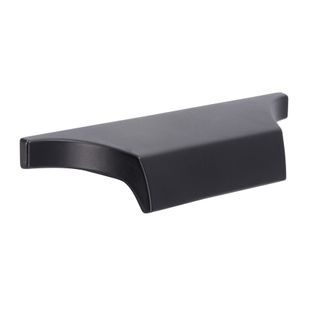 Uchwyt listwowy 2454 - czarny mat / rozstaw 64 mm Wymiary: - szerokość: 122 mm - wysokość: 22 mm - głębokość: 20 mm Materiał: metal Kolor: czarny mat