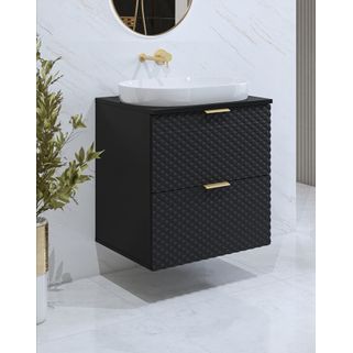Wymiary: - szerokość: 60 cm - głębokość: 49 cm - wysokość: 63 cm   Materiał: - front: płyta MDF 18 mm, czarne piramidki - korpus / półki: płyta...