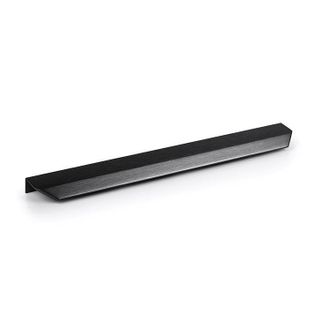 Uchwyt listwowy VANN 0375 - czarny tytan / rozstaw 256 mm Vann to aluminiowy uchwyt profilowy o prostych, nowoczesnych liniach. Jego lekko pochylony przedni...