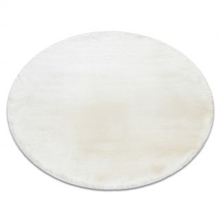 grubość dywanu: ok. 35 mm waga całkowita: ok. 2,30 kg/m2 rodzaj przędzy: 100% poliester...