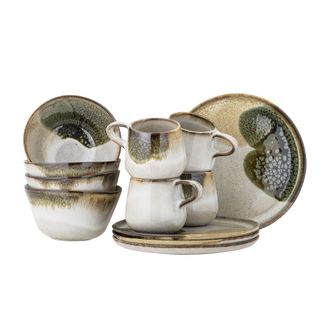 Zestaw śniadaniowy Jules marki Bloomingville to zestaw 12 elementów ceramicznych z ręcznie malowaną, reaktywną glazurą. Zielona powierzchnia z oliwkowymi...