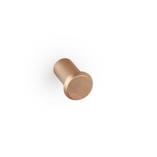 Gałka FASE 0712 - mosiądz cava szczotkowany / fi 23 mm Uchwyty aluminiowe Fase wyróżniają się minimalistyczną estetyką industrialną, a...