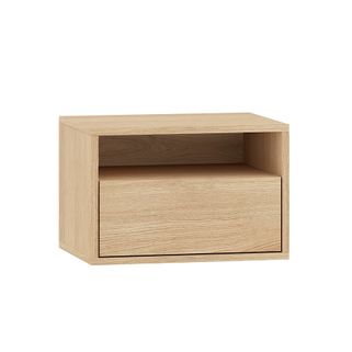 Wymiary:  - szerokość: 45 cm - głębokość: 33 cm - wysokość: 30 cm   Materiał:  - korpus / front: płyta laminowana - obrzeże: ABS Informacje...