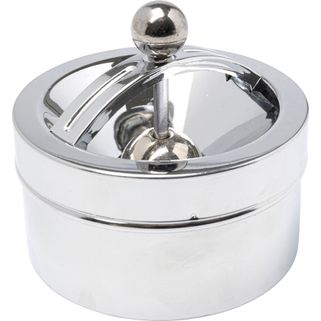 Popielniczka CONNECT - chrom Wymiary: - średnica: 9,3 cm - wysokość: 9 cm Materiał: stal chromowana Waga: 0,24 kg