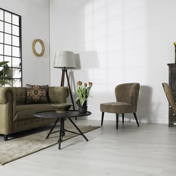 Awangardowy salon w beżowych barwach