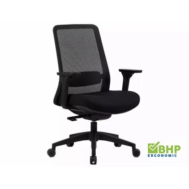 Fotel obrotowy ergonomiczny, spełnia wymogi BHP dotyczące krzeseł biurowych zgodnie z rozporządzeniem  Dz. U. poz.2367. Wymiary: - szerokość: 62 cm -...