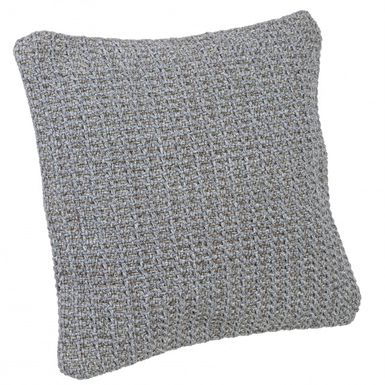 Poszewka SURAT ALMOND o wymiarach 45 x 45 cm została ręcznie wykonana z odpornej na warunki atmosferyczne tkaniny (90% polipropylenu i 10% poliestru). Należy...