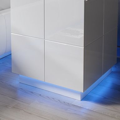 Oświetlenie do szafek nocnych SALLY - niebieskiOświetlenie dedykowane jest do szafek nocnych, które należy zamontować na cokole. Oświetlenie to taśma...