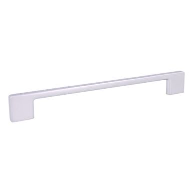 Uchwyt UN73 - chrom satynowy / rozstaw 192 mm   Wymiary: - długość całkowita: 226 mm - rozstaw otworów: 192 mm   Materiał: metal   Kolor pokrycia:...