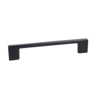 Uchwyt 2576 - czarny mat / rozstaw 128 mm   Wymiary: - długość: 150 mm - rozstaw otworów: 128 mm   Materiał: metal   Kolor pokrycia: czarny mat  ...