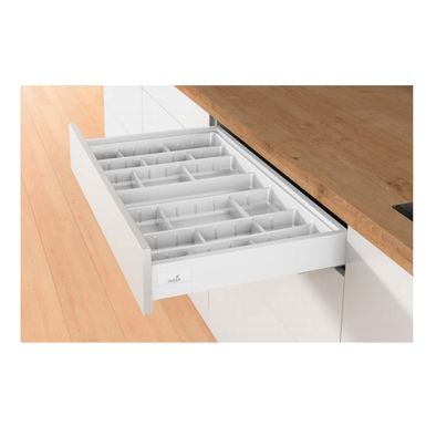 Wkład na sztućce ORGATRAY 590 - biały / 707x462 mm  Wkład na sztućce OrgaTray 590 wykonany z wysokiej jakości tworzywa sztucznego w kolorze białym. ...