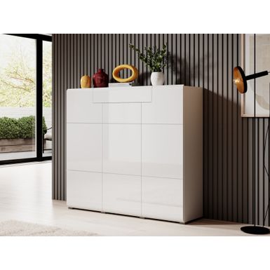 Kolekcja TOLEDO to propozycja wyposażenia wnętrza pokoju dziennego, wyróżniająca się niezwykle modernistycznym designem. Fronty wykonane z płyty MDF...