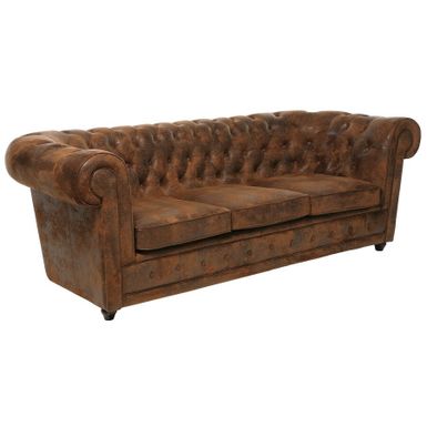 Fotele i sofy w stylu Chesterfield znajdują swoje miejsce w koncepcjach wnętrz w stylu industrialnym i loftowym. Stanowią umiejętne zerwanie stylistyczne z...