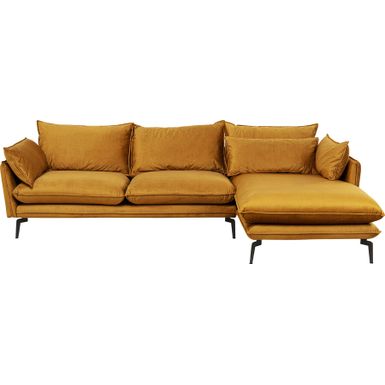Brakuje Ci wizualnej pikanterii w salonie? Ta aksamitnie miękka sofa narożna w odcieniu curry z łatwością ożywi każdy kącik wypoczynkowy. Tapicerowany...