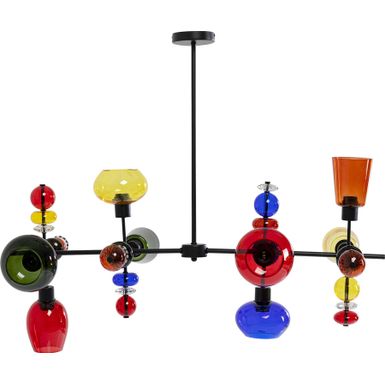 Seria lamp Mazzo zachwyca umiejętnym połączeniem kolorów i kształtów, a także unosi się w pomieszczeniu jak artystyczne perpetuum mobile. Każdy model...