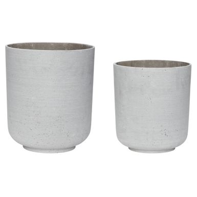 Wymiary: - śred. 25 cm / wys. 28 cm - śred. 30 cm / wys. 35 cm   Materiał: kamień   Produkt wykonywany ręcznie.