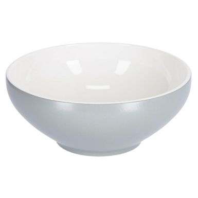 Nadaj ton swojemu stołowi dzięki tej designerskiej misce wykonanej z porcelany, która doda osobowości prezentowanym przepisom. Z białą glazurą wewnątrz,...