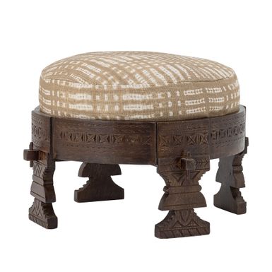 Stołek Paloma marki Creative Collection to wielofunkcyjny mebel, który może być używany zarówno jako stołek, jak i stolik boczny. Z poduszką jest...