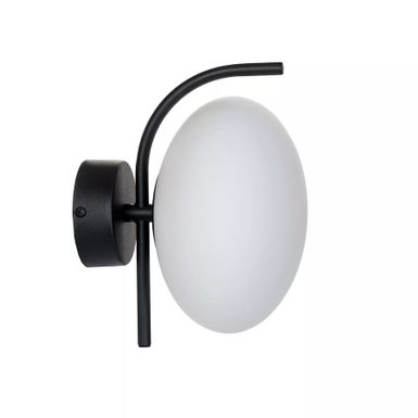 Kinkiet OMI 1201 - czarny     Wymiary: - szerokość: 22 cm - głębokość: 18 cm - wysokość: 17 cm   Materiał: - metal - szkło   Kolor: czarny  ...