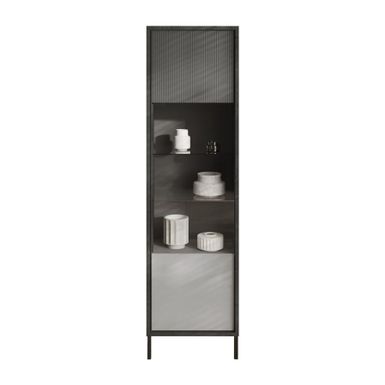 Wymiary: - szerokość: 55 cm - głębokość: 40 cm - wysokość: 203 cm Materiał:  - korpus: laminat ołowiany (piombo) - front: laminat kredowy (gesso),...