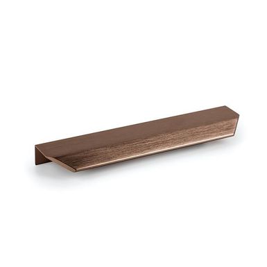 Uchwyt listwowy VANN 0375 - brąz szczotkowany / rozstaw 128 mm Vann to aluminiowy uchwyt profilowy o prostych, nowoczesnych liniach. Jego lekko pochylony...