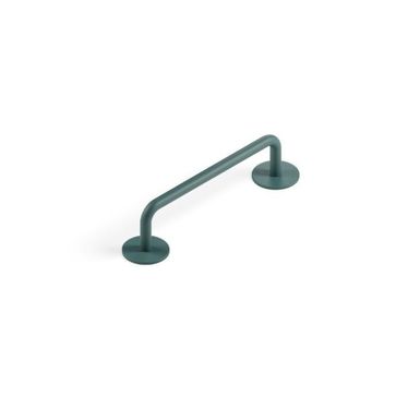 Uchwyt MILANO - leśna zieleń / rozstaw 96 mm Nasze duże metropolie są pełne miejskich mebli z minimalistycznymi elementami, które emanują elegancją,...