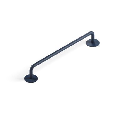 Uchwyt MILANO - ciemny niebieski / rozstaw 160 mm Nasze duże metropolie są pełne miejskich mebli z minimalistycznymi elementami, które emanują elegancją,...