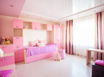Różowy pokój dla małej i większej dziewczynki – 5 różnych aranżacji