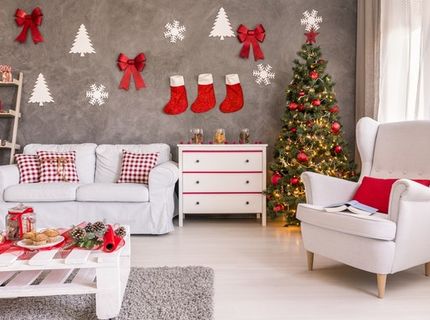 Świąteczny wystrój salonu - 4 piękne aranżacje