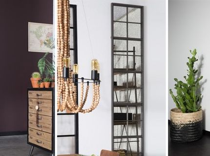 Wysokie lustro – luksus i dobry styl w Twoim domu