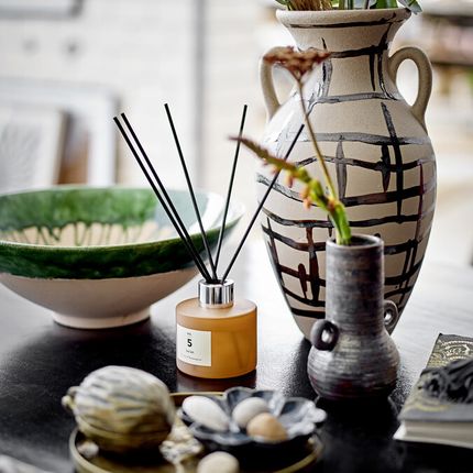 ohana_vase_black_stoneware_d165xh31_cm_5623662866.jpg