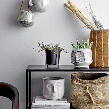 ilda_flowerpot_hanging_green_stoneware_d14xl6xh12_cm_386105978.jpg
