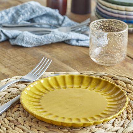 latina_plate_yellow_stoneware_d2xh2_cm_550661595.jpg
