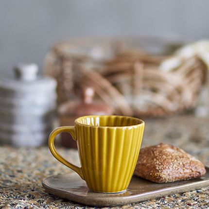 latina_mug_yellow_stoneware_d85xh85_cm_3498102282.jpg
