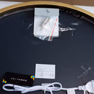 Lustro okrągłe z oświetleniem LED D2526 - złoty