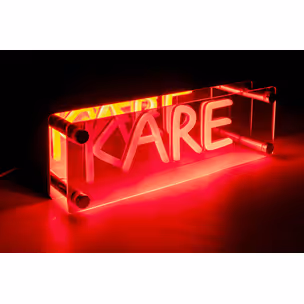 Lampa stołowa LED FONT Kare - czerwony
