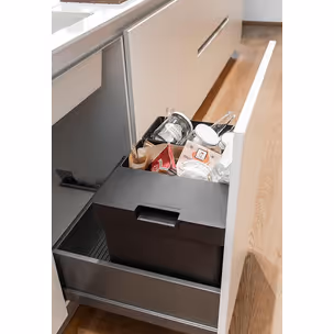 Kosz na odpady OEKO - ZESTAW POJEMNIKÓW 600/ wys. 375/ 3x17 z 1 pokrywką/ antracyt PEKA