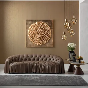 Brązowa skórzana sofa w nowoczesnym salonie