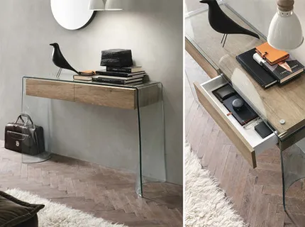Szklane toaletki, dodatek do sypialni glamour